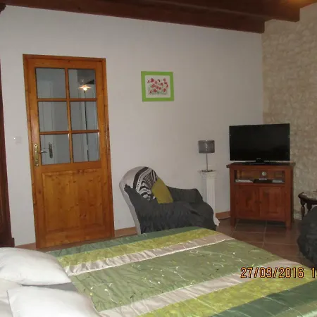 Les Simons Apartment *